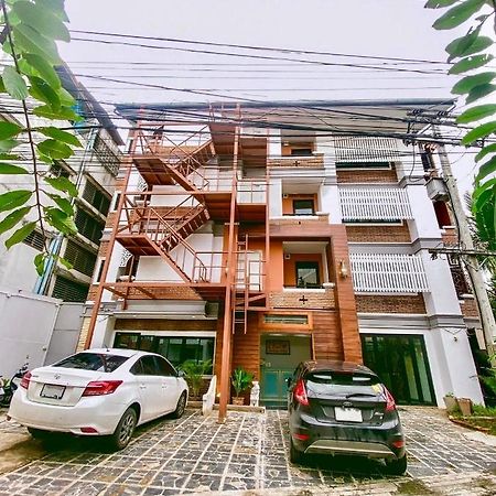 Tjr Boutique Hotel 치앙마이 외부 사진