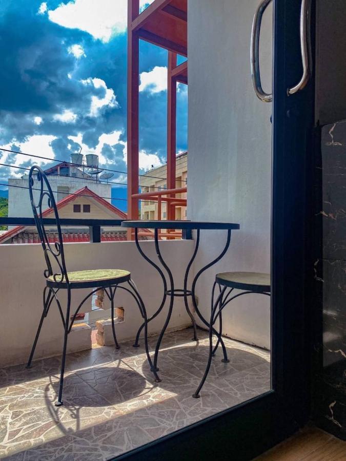 Tjr Boutique Hotel 치앙마이 외부 사진